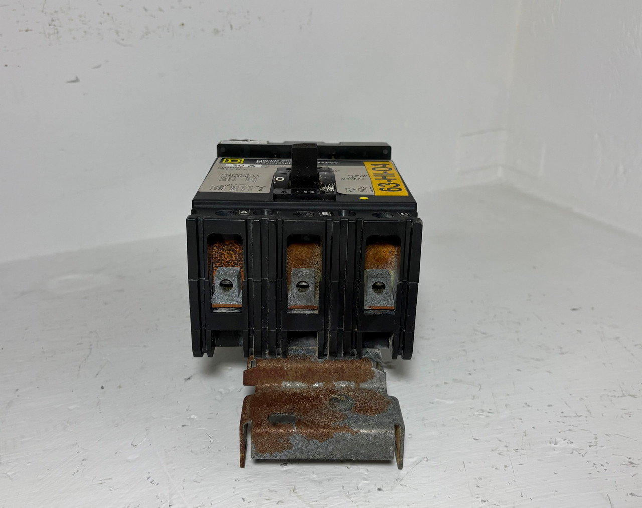 Square D I-Line FH36020 20A Circuit Breaker 480/600V 3 Pole Type FA 20 Amp HACR (EM5818-2)