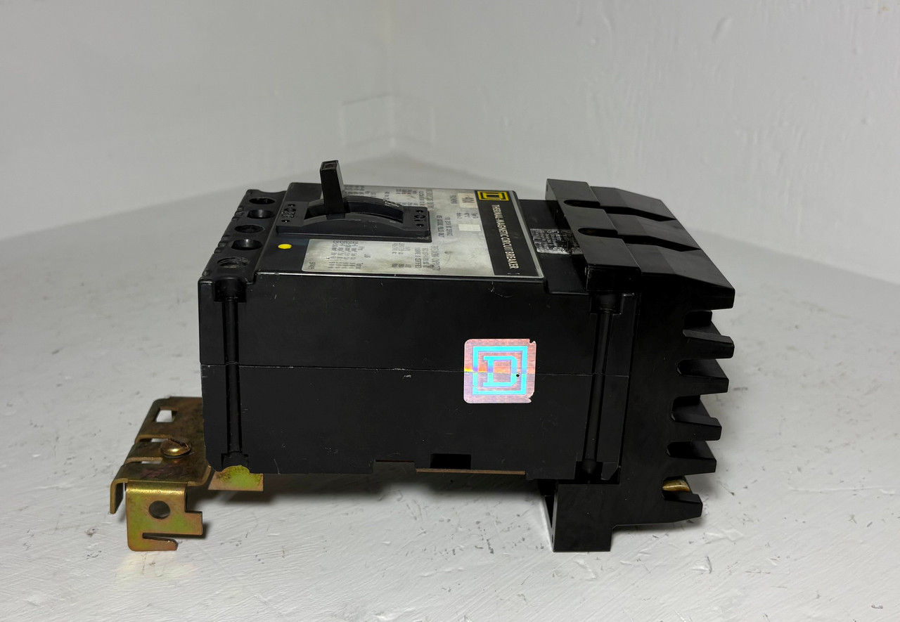 Square D I-Line FA34040 40A Circuit Breaker 480 VAC Type FA 40 Amp 3P bad label (EM5820-3)