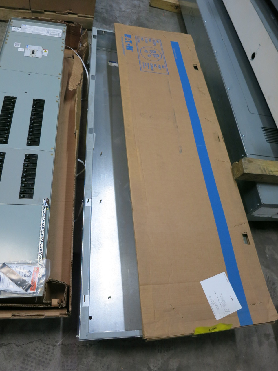 NEW Eaton PRL3X 225A Main Breaker Panel Board 208Y/120V 3PH 4W PDD2 225 Amp (DW7942-1)