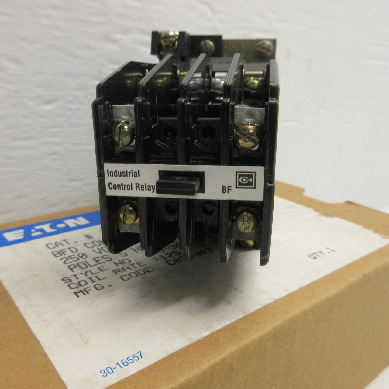 NEW Eaton Cutler Hammer BFD51U Industrial Control Relay 250VDC 10A 130VDC Coil (AH0975-8)