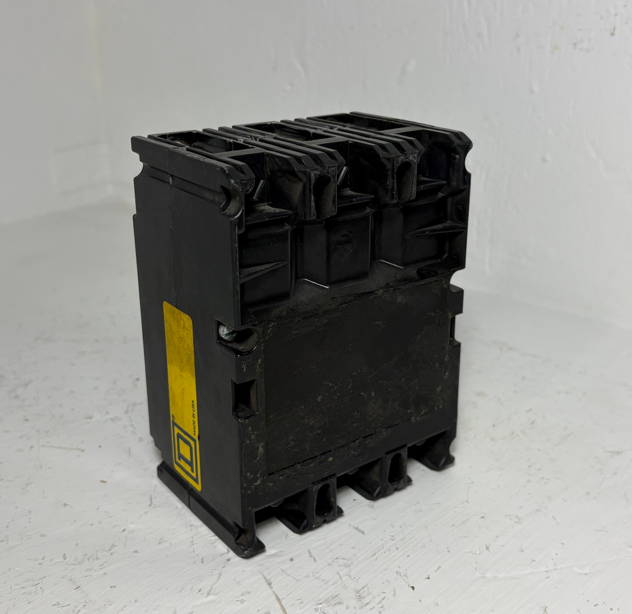 Square D FCP34100MT 100A Circuit Breaker 480V 3 Pole Type FCL 100 Amp FCP34100 (EM5828-1)