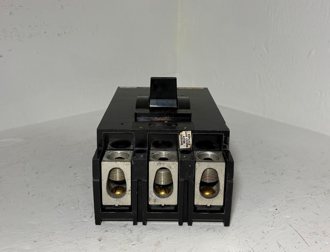 Square D LAL36150 150A Circuit Breaker Black 480/600V Type LAL 3 Pole 150 Amp (EM5826-1)
