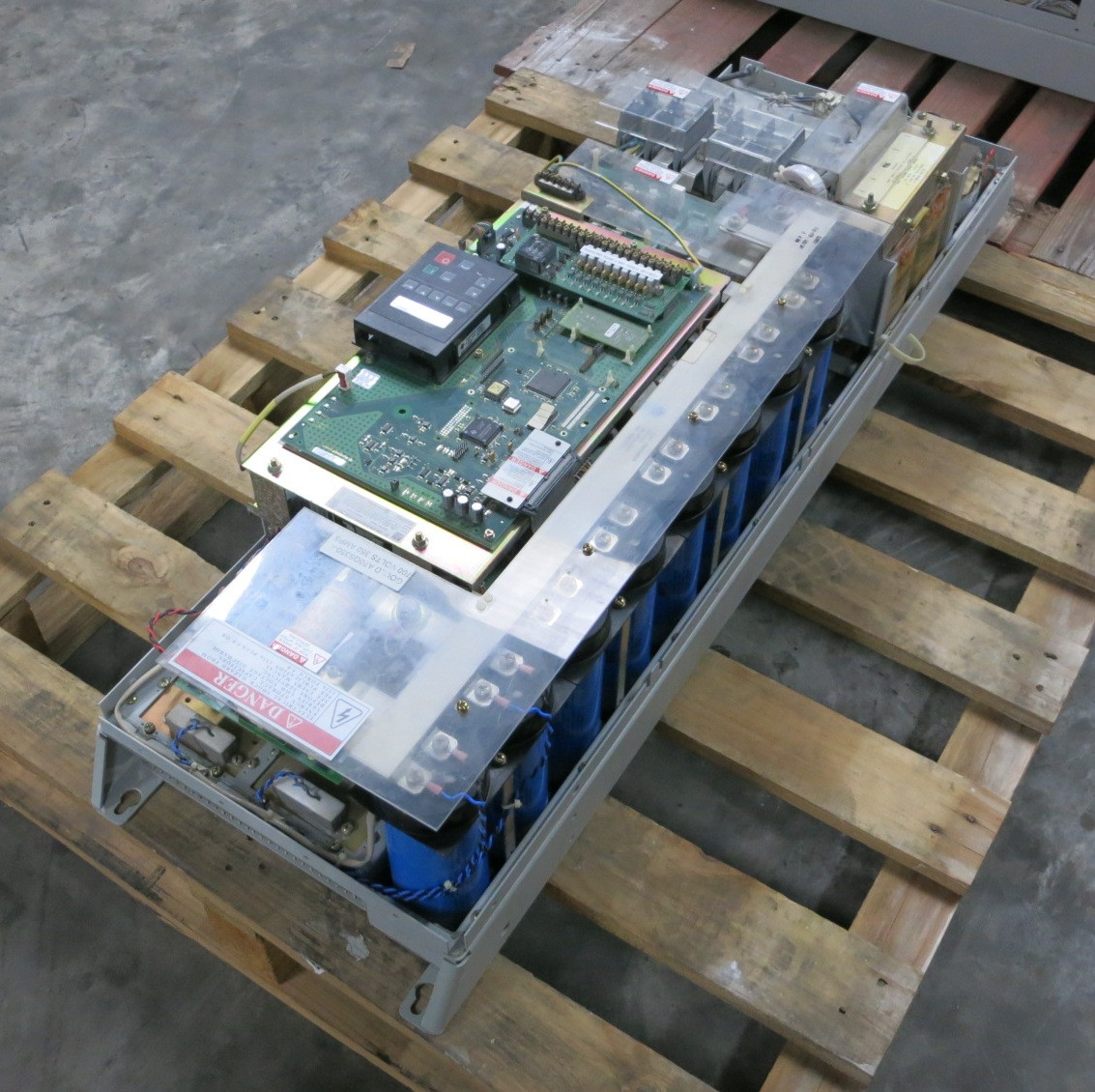 Allen Bradley 1336F-B125-AA-EN 125 HP AC VS Drive 480V 1336 Plus II VFD 480 VAC (DW7952-1)