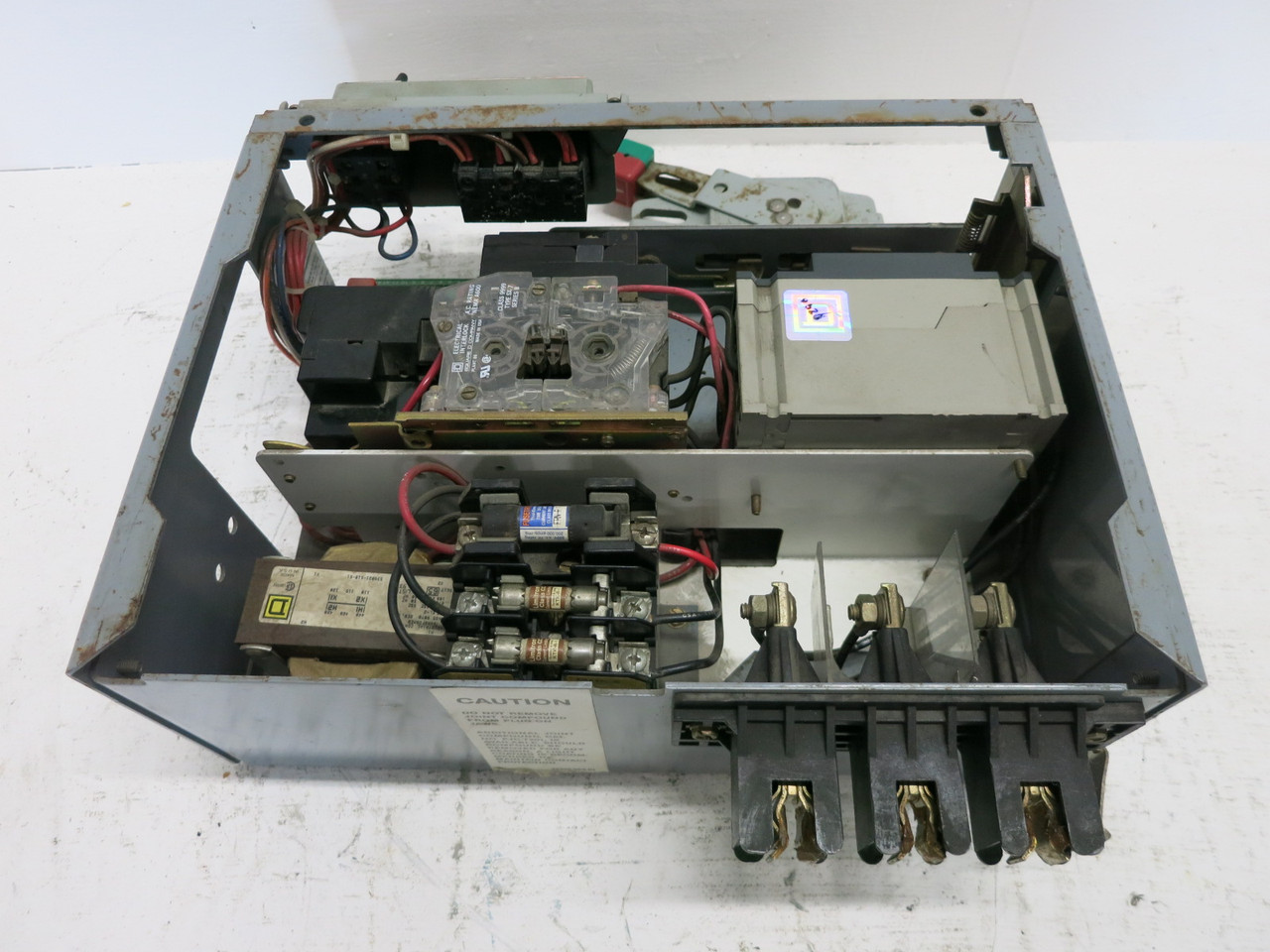 Square D Model 6 3A Breaker Size 1 Starter 6" Compact MCC Bucket 3 Amp GJL 8536 (DW7957-1)