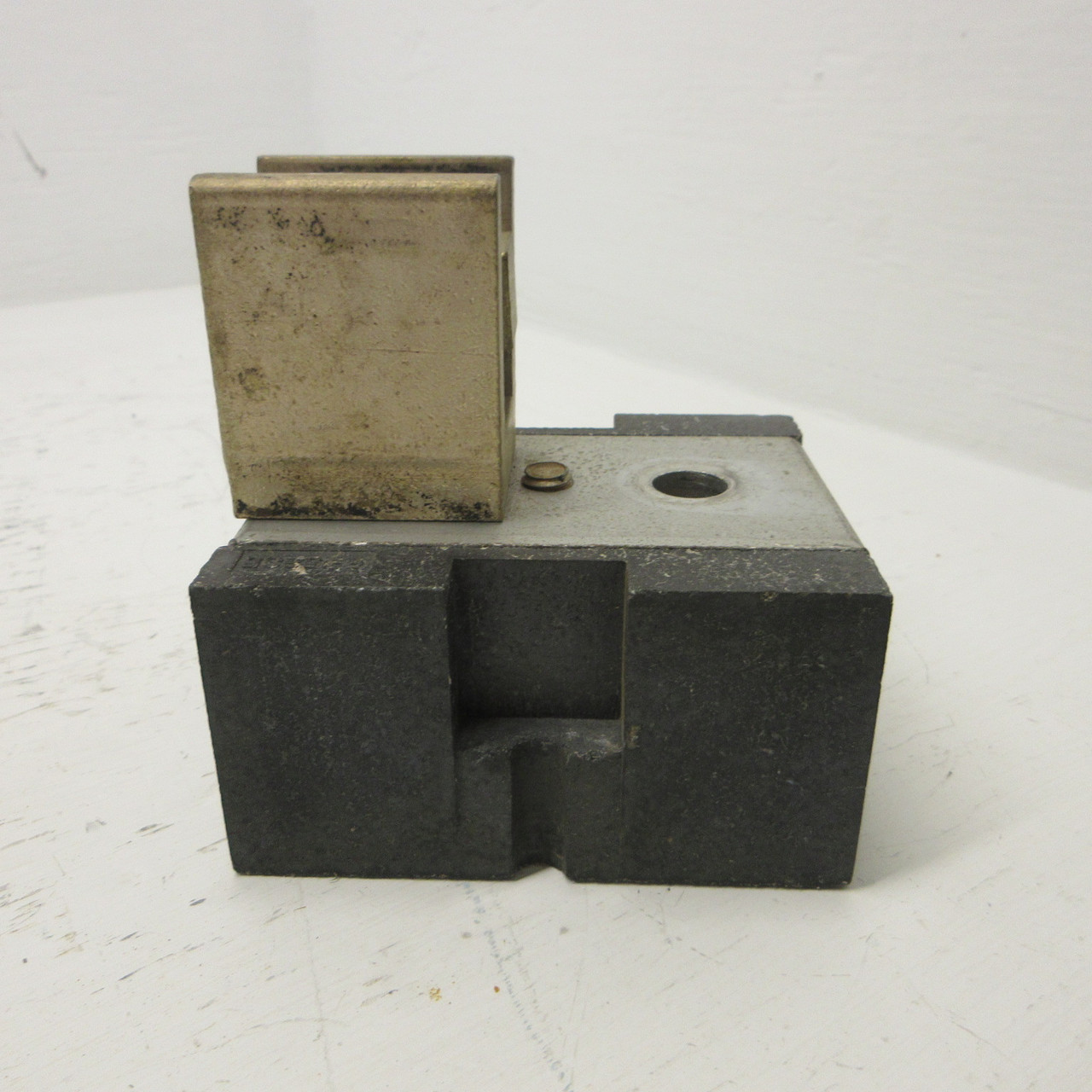 Allen Bradley 40023-401-02 Fuse Holder Block 600V 400A Mountable 600VAC 400 Amp (AH0982-8)