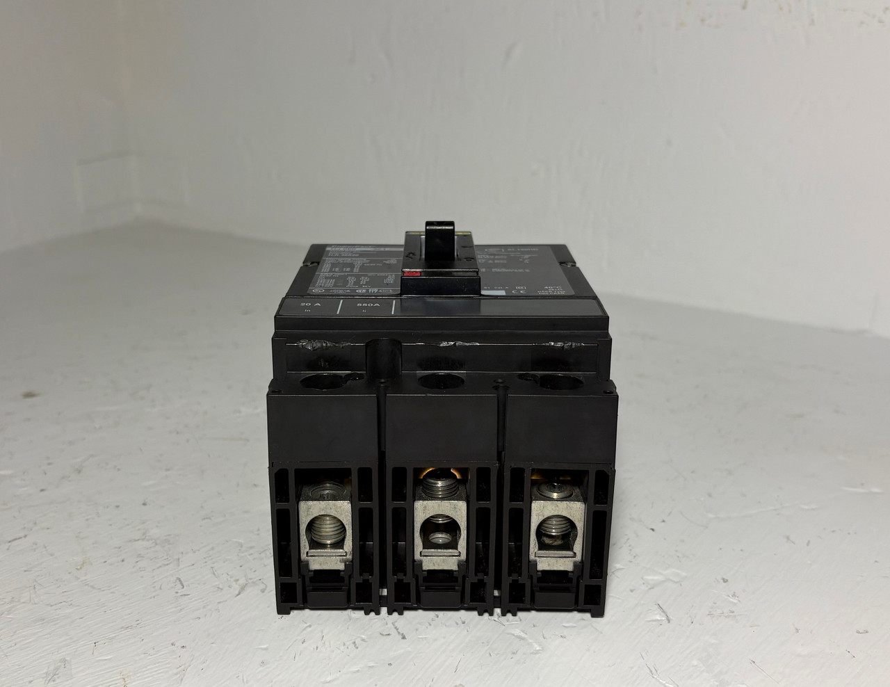 Square D HJL36020 20A PowerPact Circuit Breaker HJ 060 600V 3 Pole HJ060 20 Amp (EM5834-1)