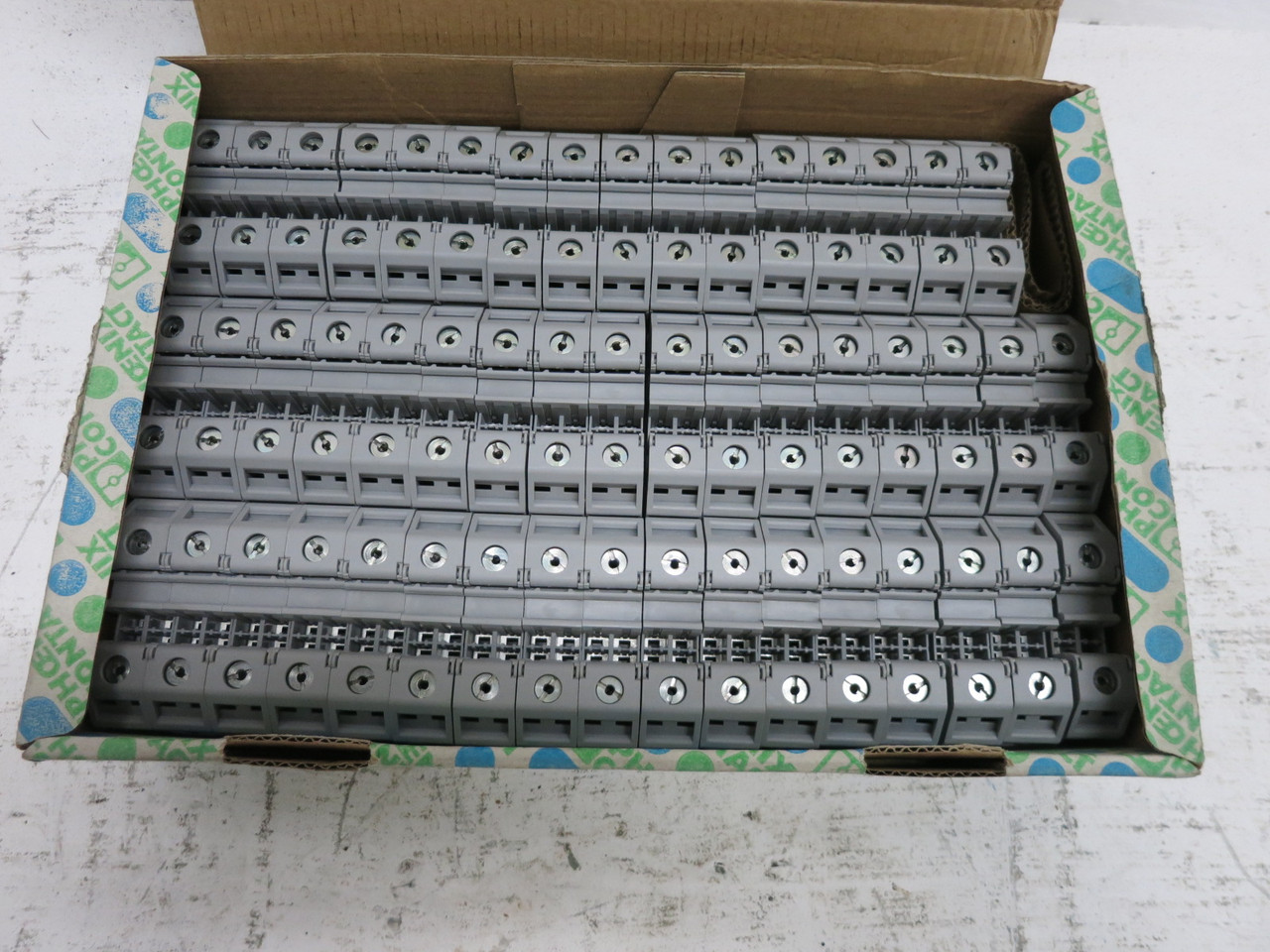 NEW Phoenix Contact RT5 Bolt Connection Terminal Block 3049026 RT 5 (BOX OF 50) (DW7963-3)