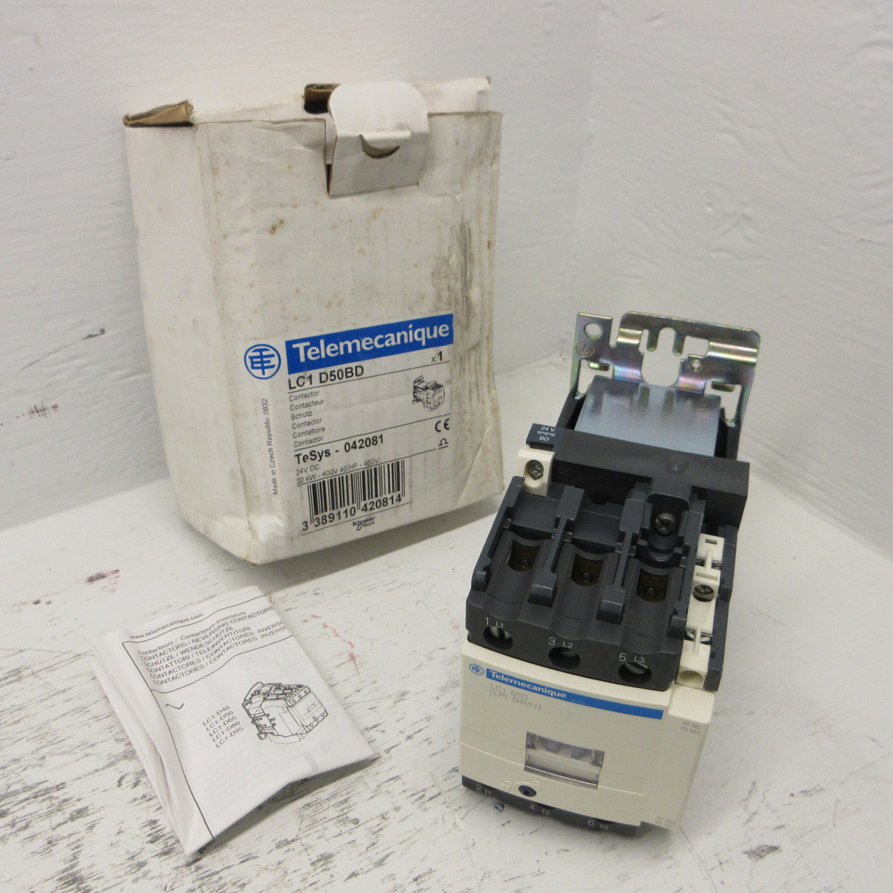 Image of NEW Telemecanique LC1D50BD Motor Contactor LC1-D50BD 24V Coil 40HP Square D NIB