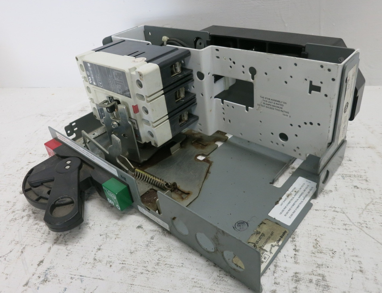 Allen Bradley 2100 Centerline 30A Breaker Feeder 6" MCC Bucket 30 Amp HMCP030H1C (DW7968-5)