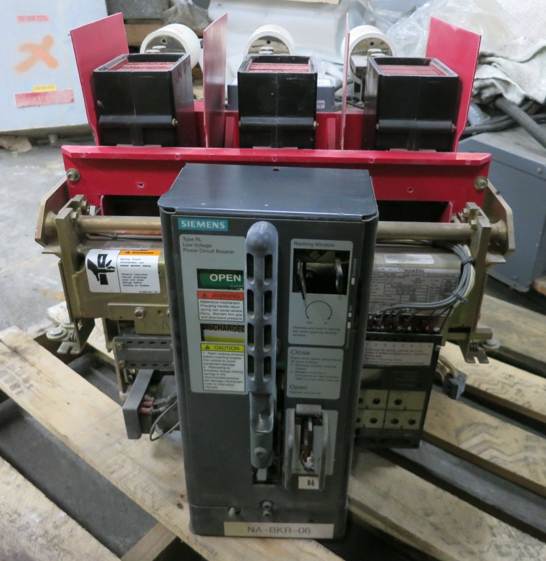 Siemens RLF-800 800 Amp Air Breaker LSIG Static Trip III RMS-TSIG-TZ-CP 800A (DW7979-1)