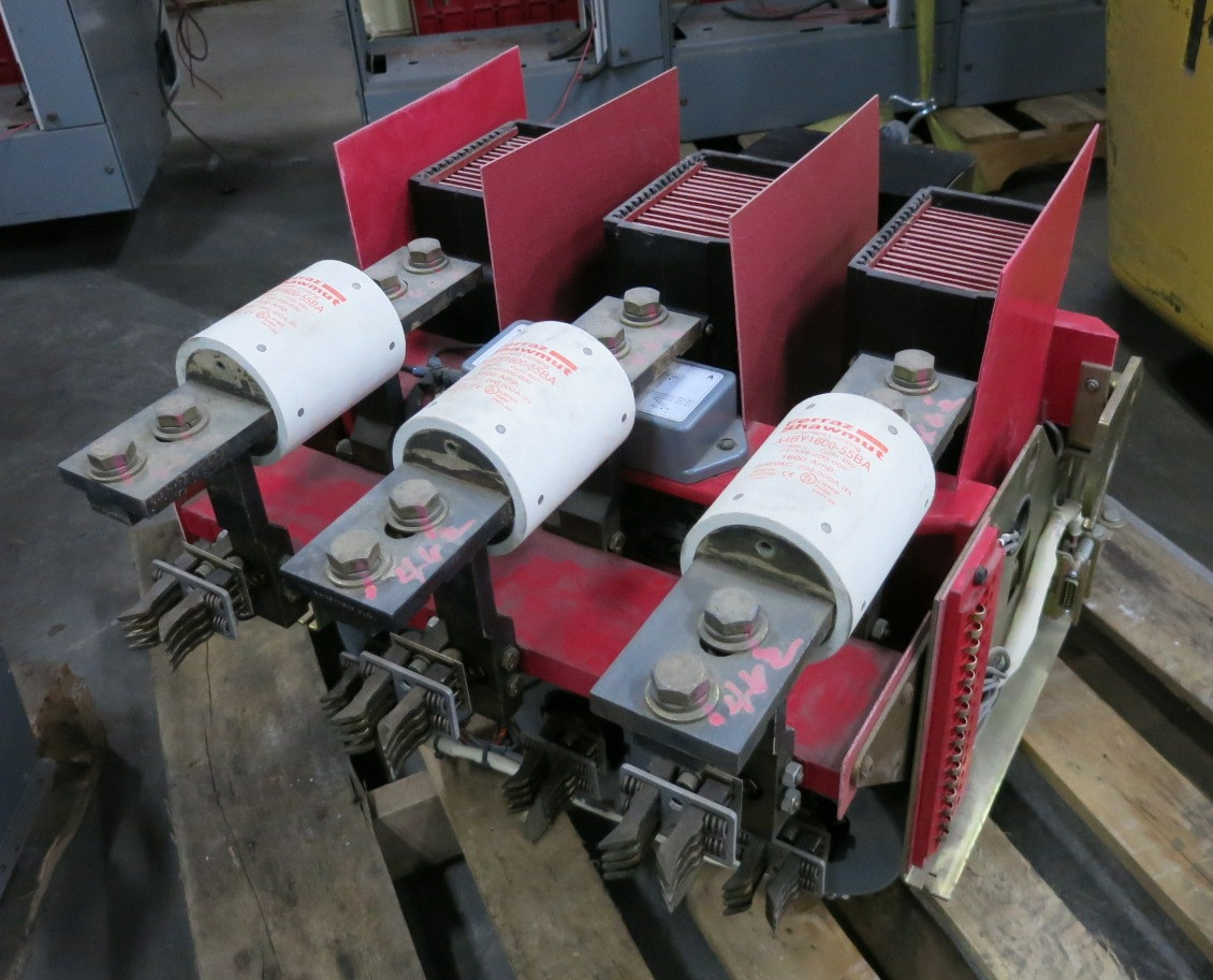 Siemens RLF-800 800 Amp Air Breaker LSIG Static Trip III RMS-TSIG-TZ-CP 800A (DW7979-1)
