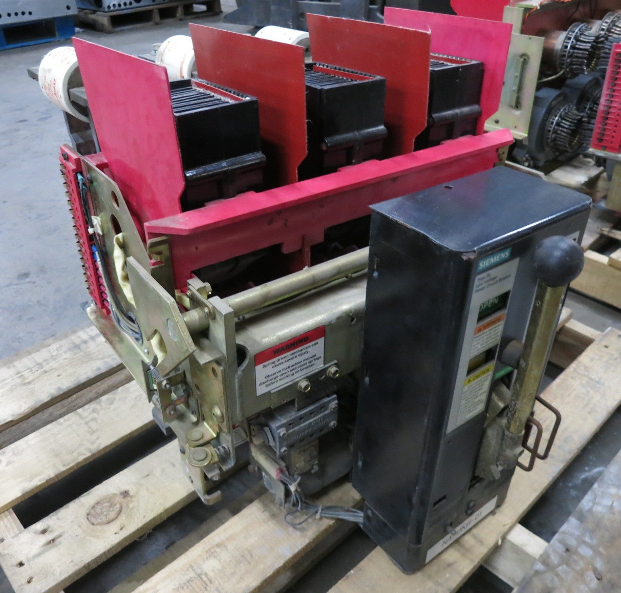 Siemens RLF-800 800A Air Breaker LSIG Static Trip III RMS-TSIG-TZ-CPX 800 Amp (DW7978-1)