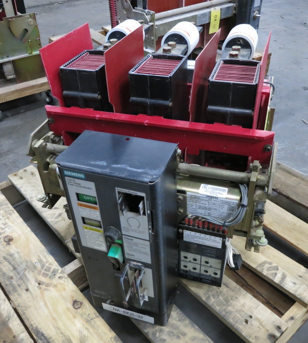 Siemens RLF-800 800A Air Breaker LSIG Static Trip III RMS-TSIG-TZ-CP 800 Amp (DW7975-1)