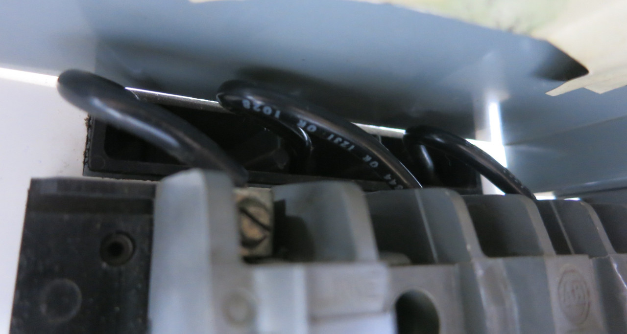 Allen Bradley 2100 60A Fusible 25HP SMC PLUS Soft Starter 26" MCC Bucket 60 Amp (BJ1080-2)