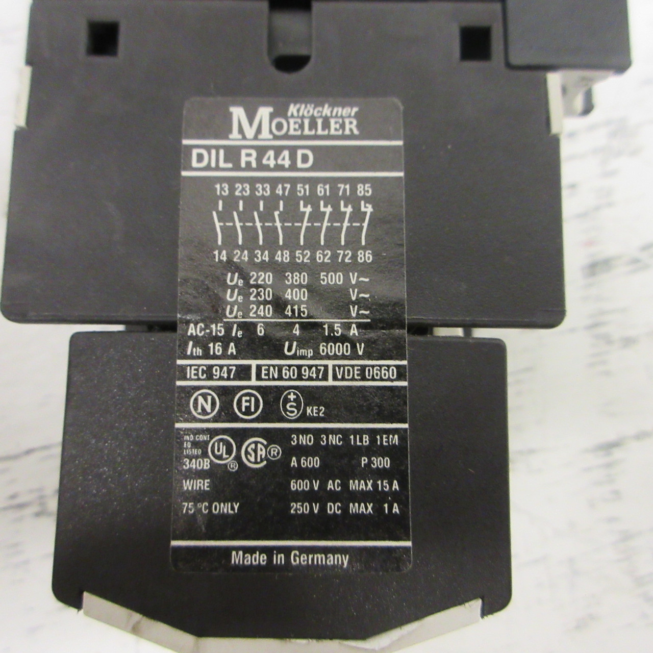 Klockner Moeller DILR44D Motor Contactor 600VAC 120V Coil DILR-44D w/ DIL R 44D (AH1012-10)