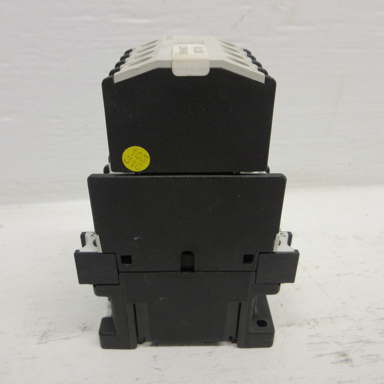 Klockner Moeller DILR40 Motor Contactor 600VAC 110/120V Coil DILR-40 w/ 04 DIL (AH1011-66)