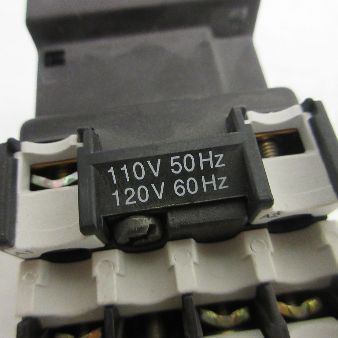 Klockner Moeller DILR40 Motor Contactor 600VAC 110/120V Coil DILR-40 w/ 04 DIL (AH1011-58)