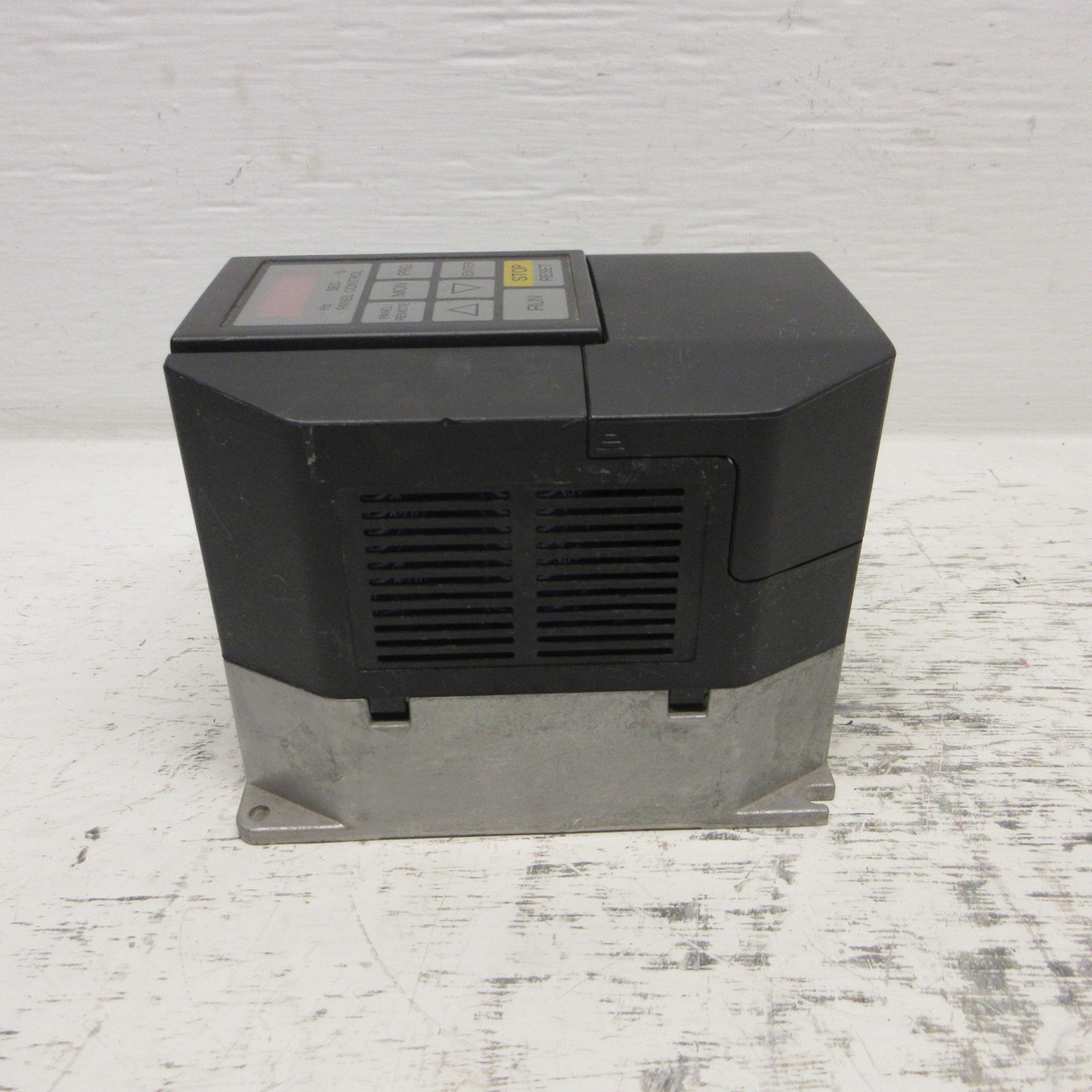 Toshiba VFSX-2007UP Transistor Inverter Drive 3PH 200~230V 4.5A 0.75kW Max Form (AH1021-1)