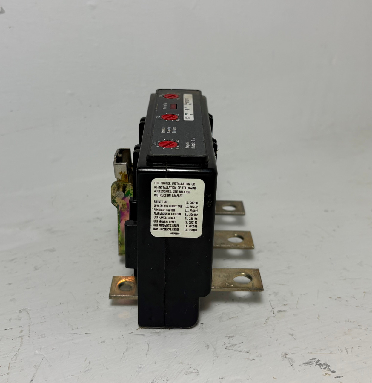 3rd Image of EM5844