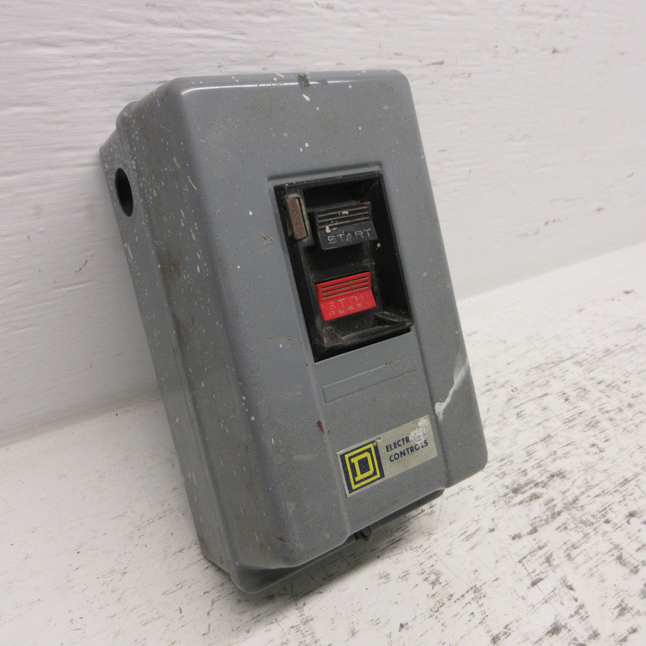 Square D 2510MBG2 Size M-0 Enclosed Manual Starter 480/600VAC 5HP 2510-MBG2 (AH1027-1)