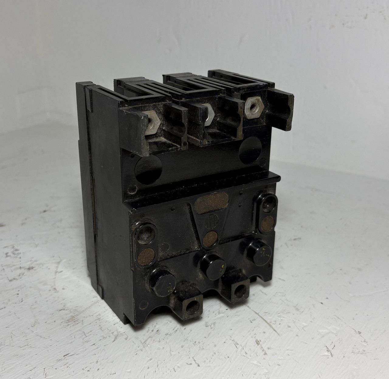 I-T-E EH3M060 60A Circuit Breaker 480 VAC 3 Pole EH3-M060 ITE 60 Amp EH flaw (EM5847-1)