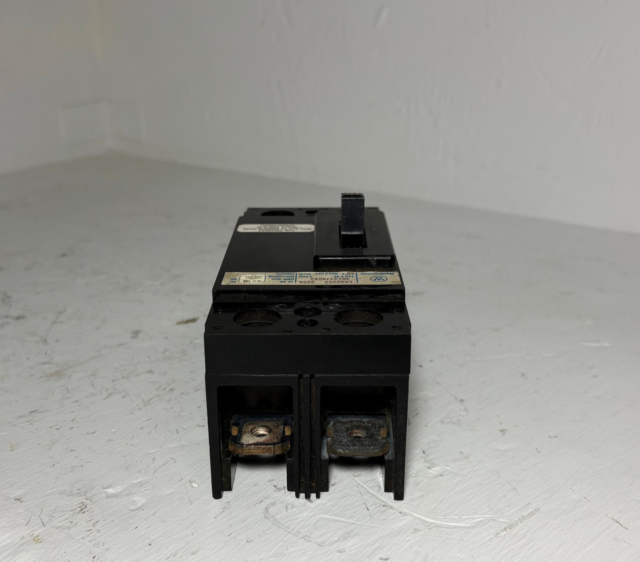 Westinghouse CA2225X 225A 2 Pole Circuit Breaker 240 VAC 2P 225 Amp CA2225 (EM5849-1)