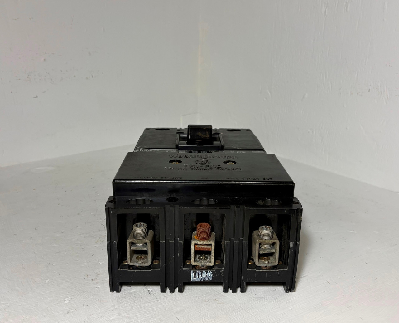 Westinghouse LA3400PRF 400A Trip-Pac Circuit Breaker 200 Amp Trip 600V 3P LA3200 (EM5848-1)