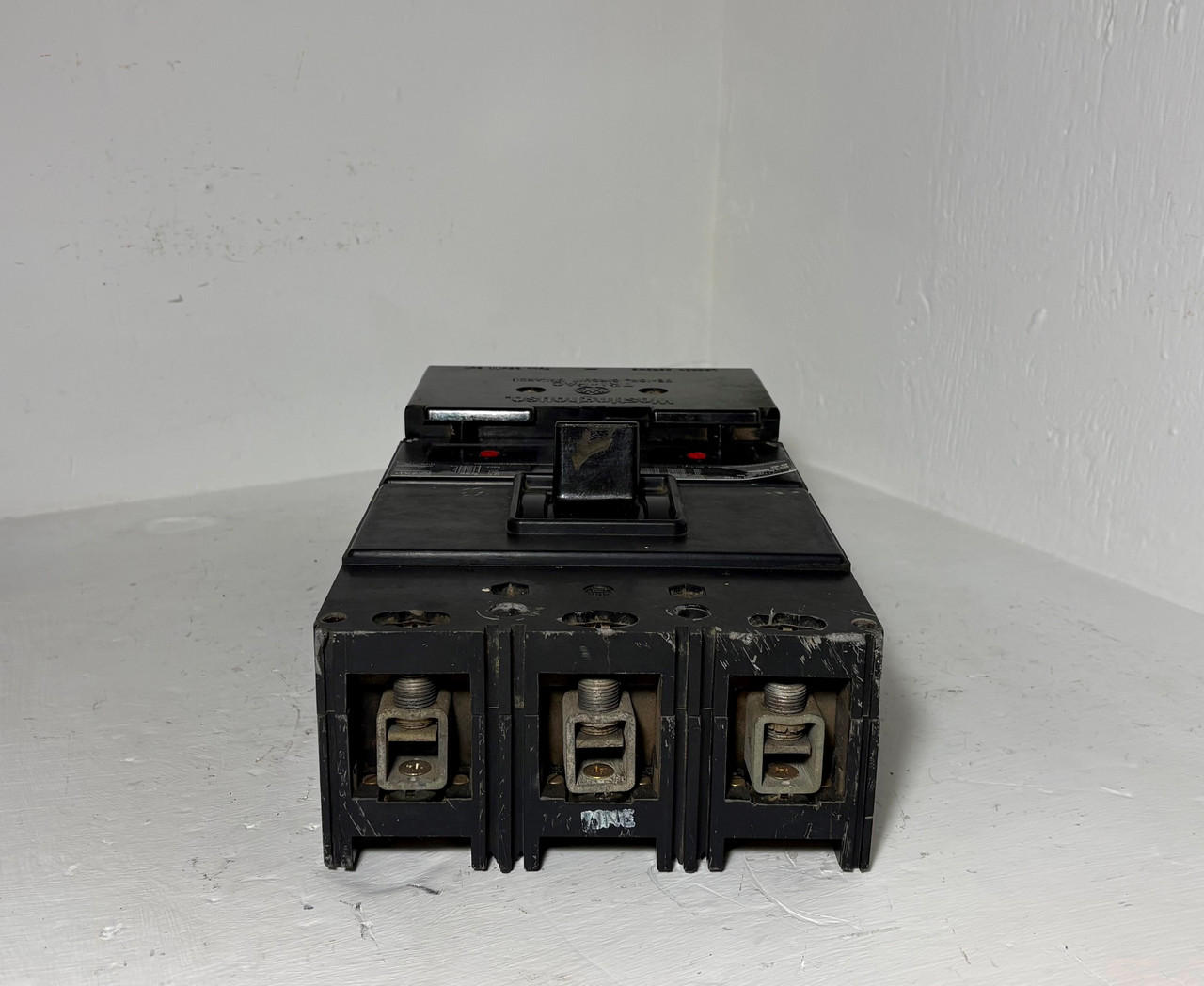 Westinghouse LA3400PRF 400A Trip-Pac Circuit Breaker 200 Amp Trip 600V 3P LA3200 (EM5848-1)