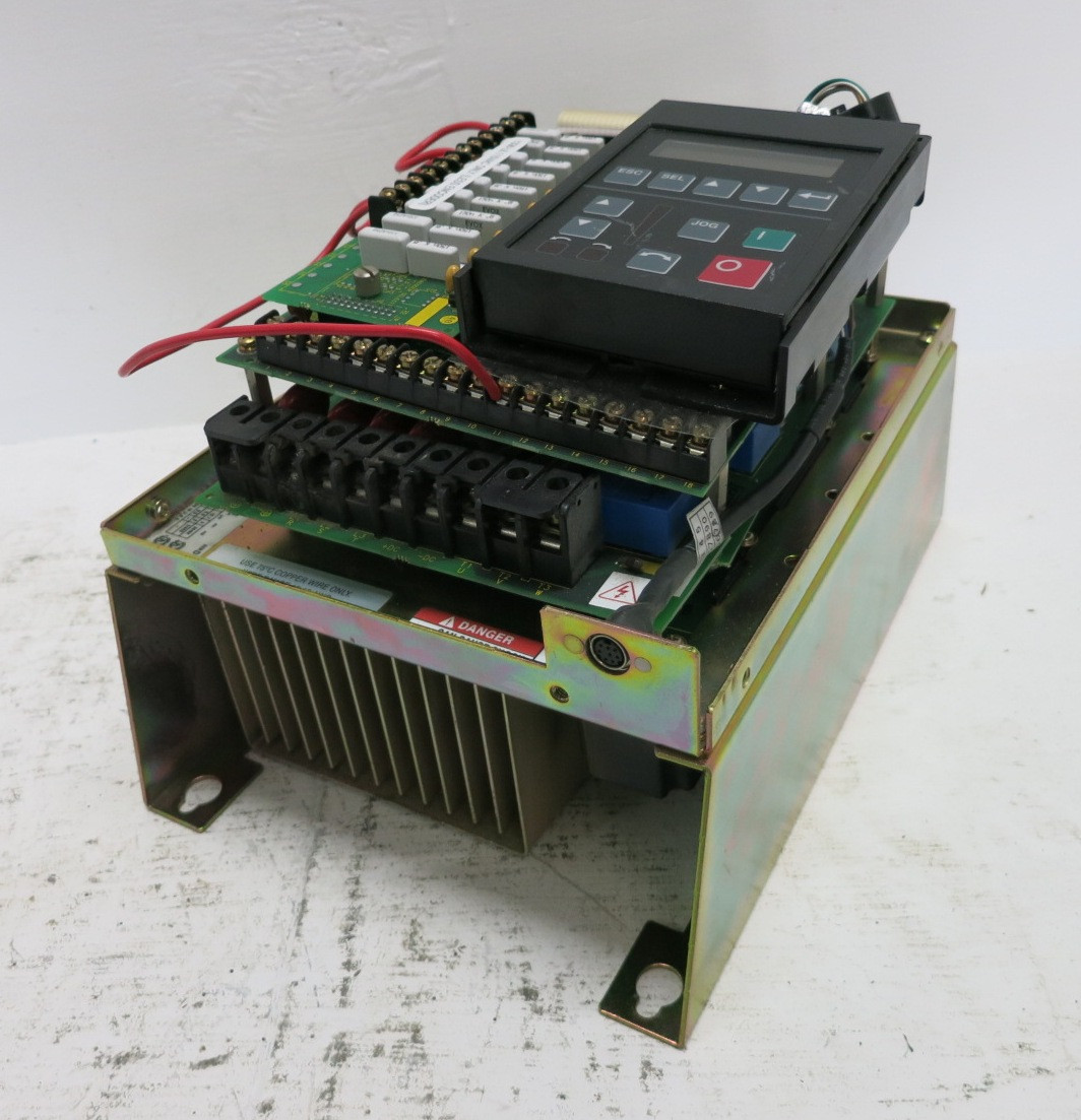 Allen Bradley 1336S-BRF50-AA-EN4 5 HP 1336 PLUS 480V AC VS Drive VFD Ser D (DW8004-1)