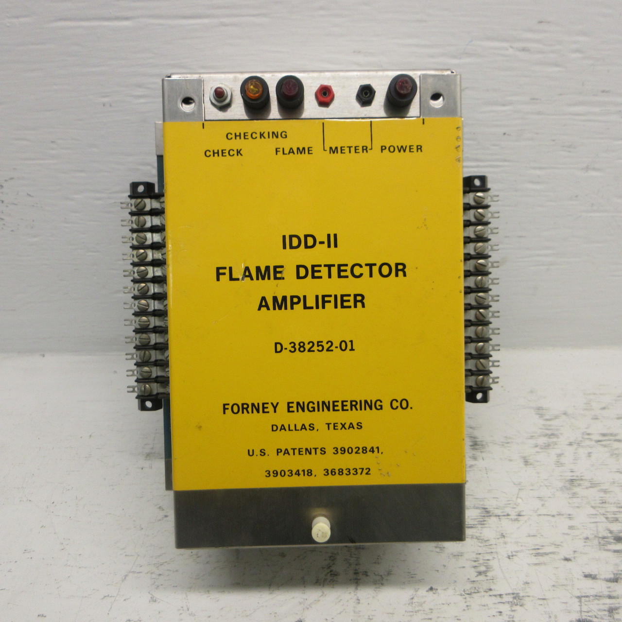 Forney IDD-II D-38252-01 Flame Detector Amplifier 38253-01 PLC IDD-2 IDDII (AH1059-2)