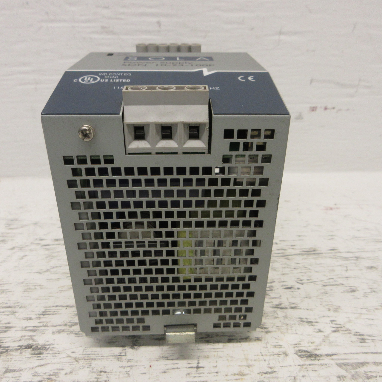 Sola Automation SDN 10-24-100P OVP Power Supply 115/230VAC 5.0/2.0A 50/60HZ SOLA (AH1066-5)