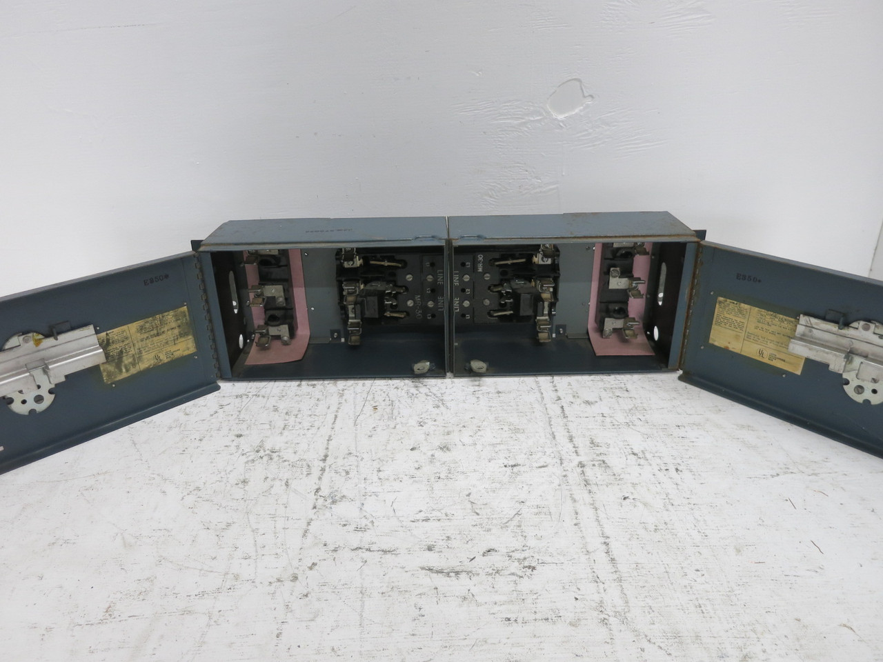 GE QMR361 NO Hardware 30A 600V Twin Fusible Panel Board Disconnect Switch 30 Amp (DW8020-1)