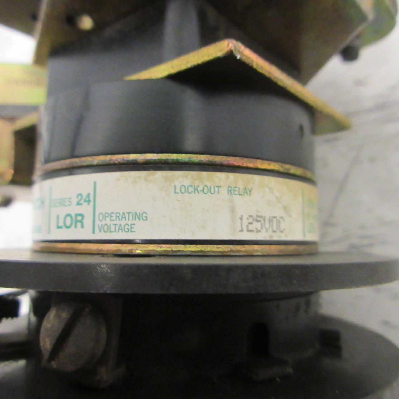 Electroswitch 7808D Lock-Out Rotary Switch Series 24 LOR 125VDC Latching 78080 (AH1079-5)