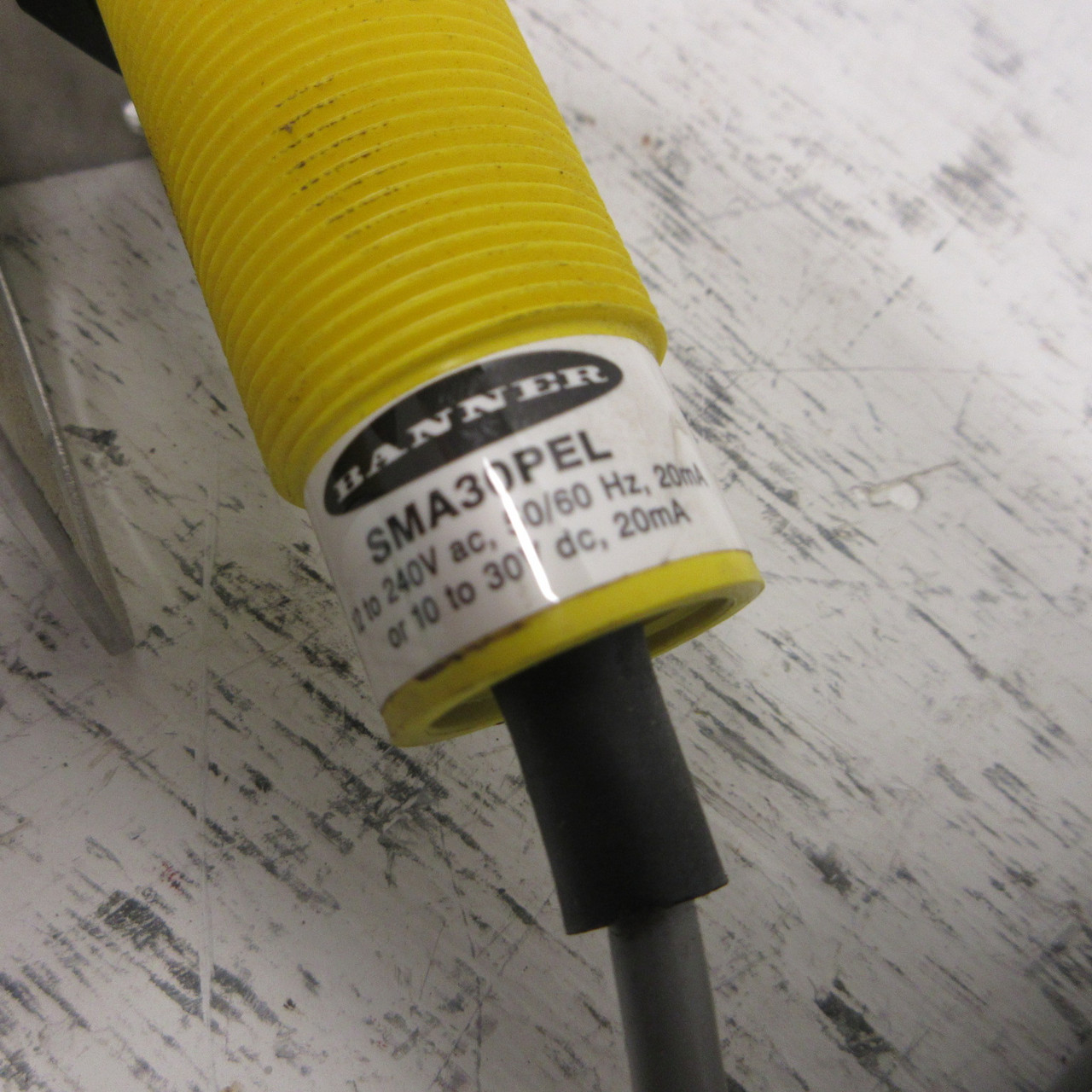 Banner SMA30PEL PhotoElectric Sensor 150M Range SM30 Series w/ SMB30MM Bracket (AH1082-1)