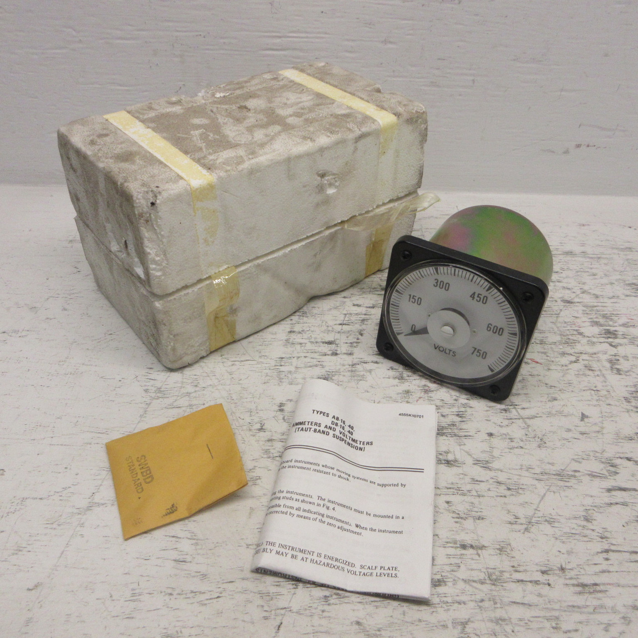 NEW Yokogawa 103021SMSM Panel Meter AB40 AC Volt 0-750 VAC 50/60HZ .92KV PK NIB (AH1083-1)