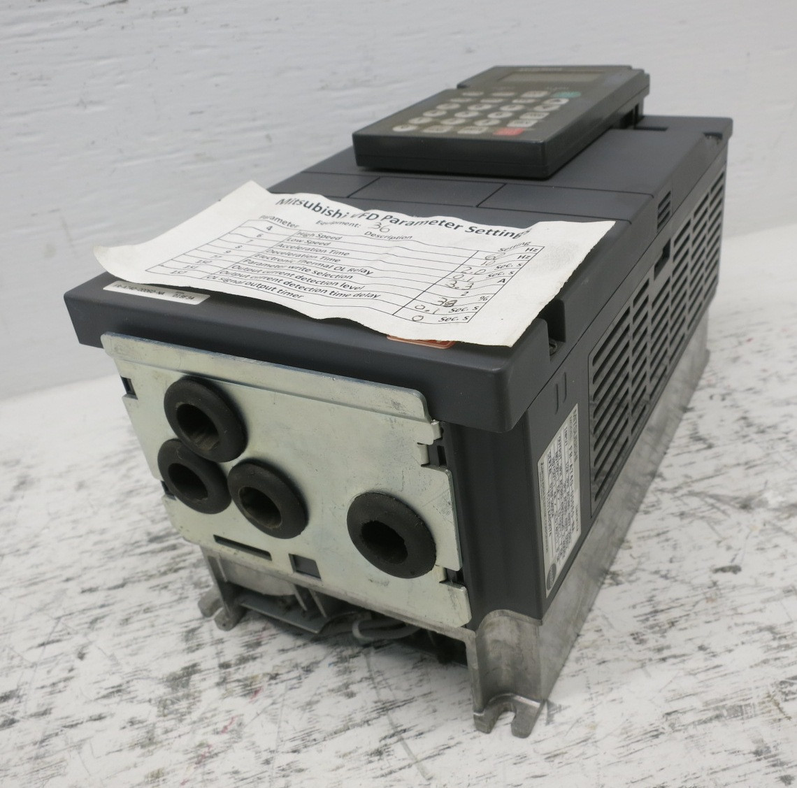 Mitsubishi FR-A740-00060-NA 3 HP Inverter AC VS Drive A700 FR-PU07 3PH 480V VFD (DW8032-1)