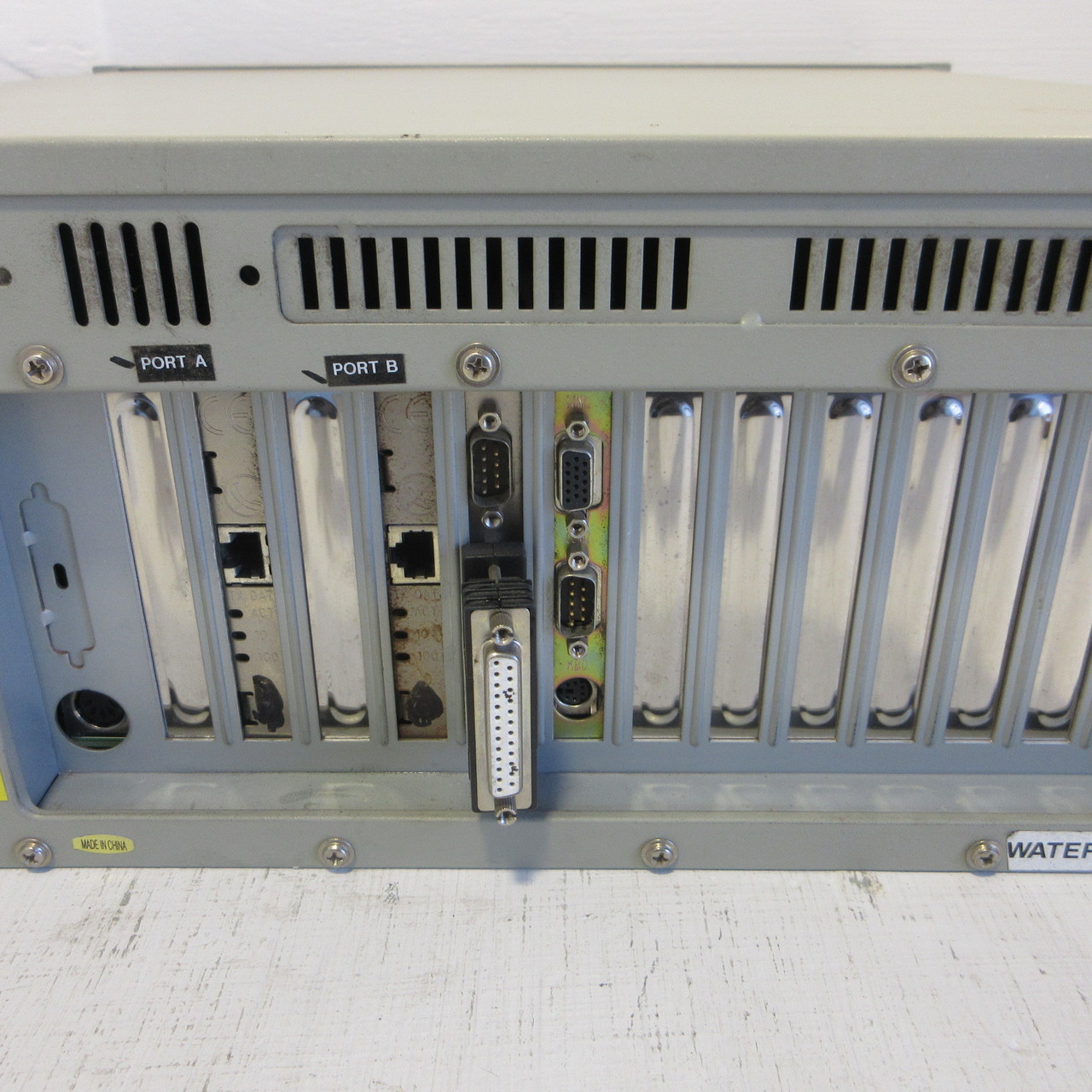 Advantech IPC-610P4-260 Industrial Computer 610 Factory System IPC610P4260 w Key (AH1086-3)