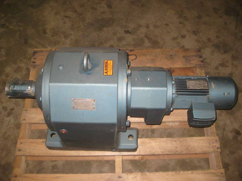Image of Sew Eurodrive R102R73D 1HP Ratio:689 Gear Reducer NEW