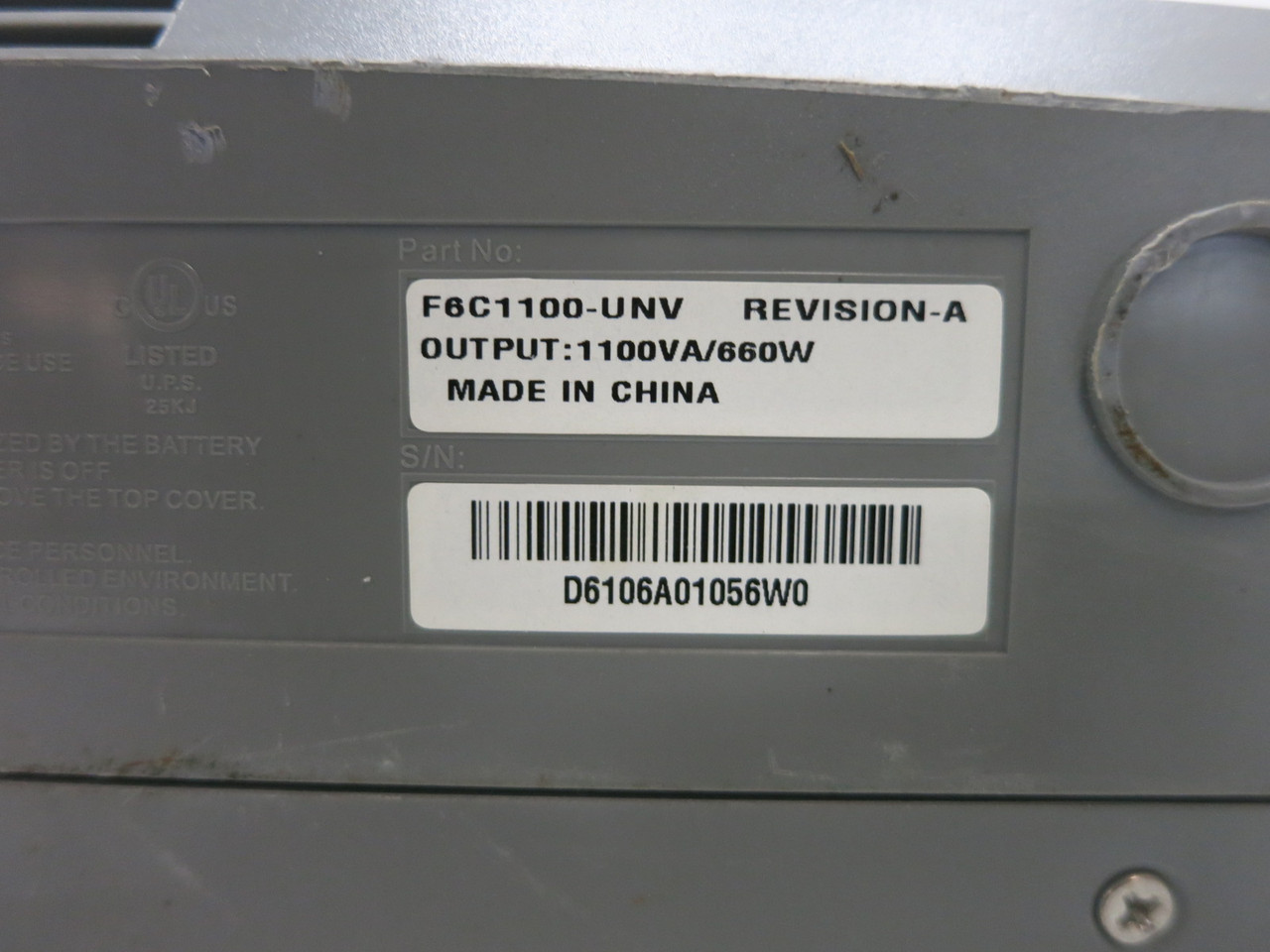 Belkin F6C1100-UNV Uninterruptable Power Supply Battery Backup UPS 1100 VA Surge (DW8034-1)