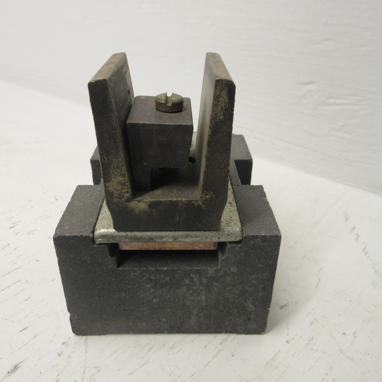 Allen Bradley 40023-401-02 Fuse Holder Block 600V 400A Mountable 600VAC 400 Amp (AH1104-2)