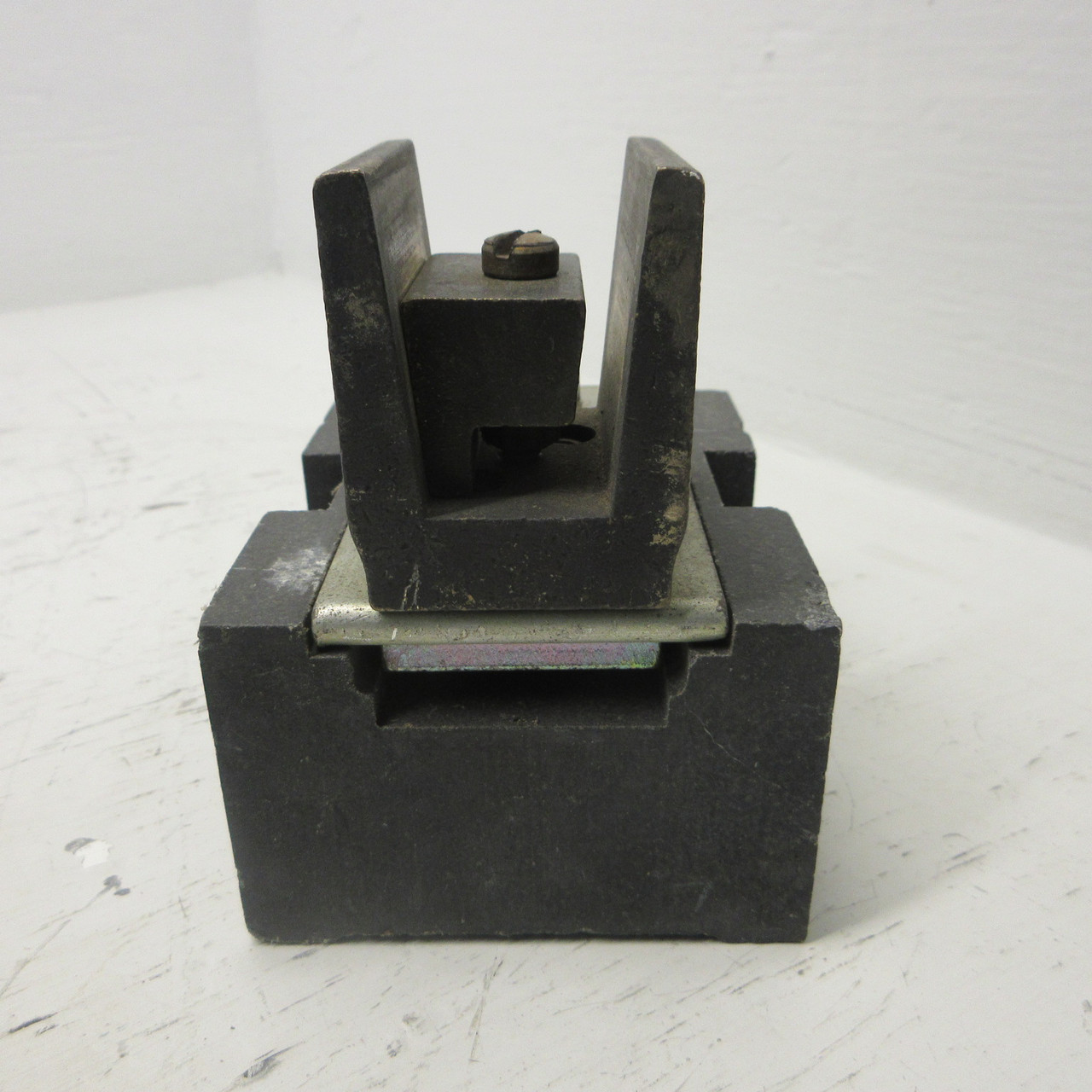 Allen Bradley 40023-401-01 Fuse Holder Block 600V 400A Mountable 600VAC 400 Amp (AH1103-1)