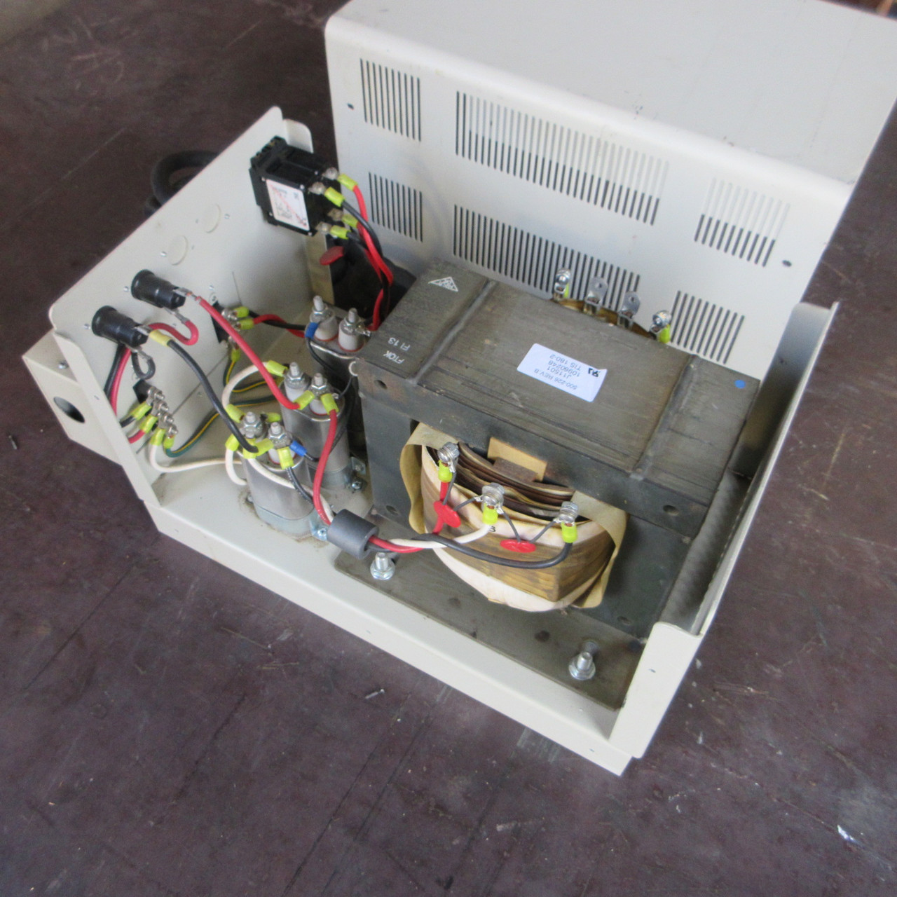 ONEAC CC2357HW Power Conditioner CC2357 012-162 In: 240V~24A Out: 240V/120V~24A (AH1102-1)