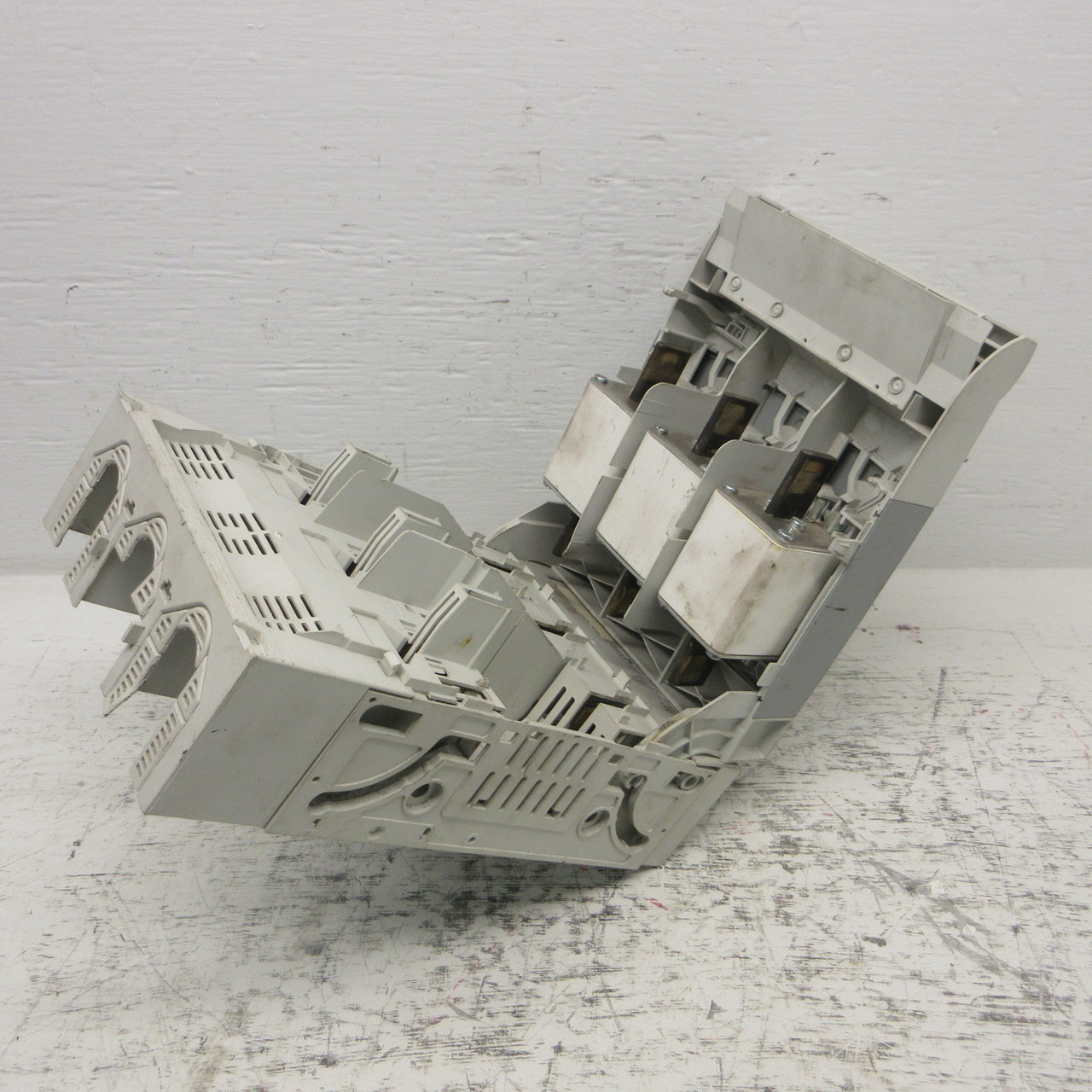 Rittal SV9344.110 Fused Disconnect Switch 250A 690V Distribution Fused Isolator (AH1100-1)