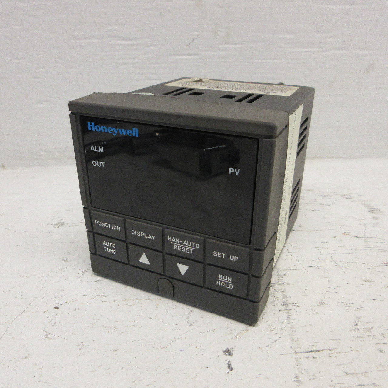 Honeywell DC200E-0-000-1F0000-0 Temperature Controller UDC2000 Mini-Pro 120VAC (AH1015-1)