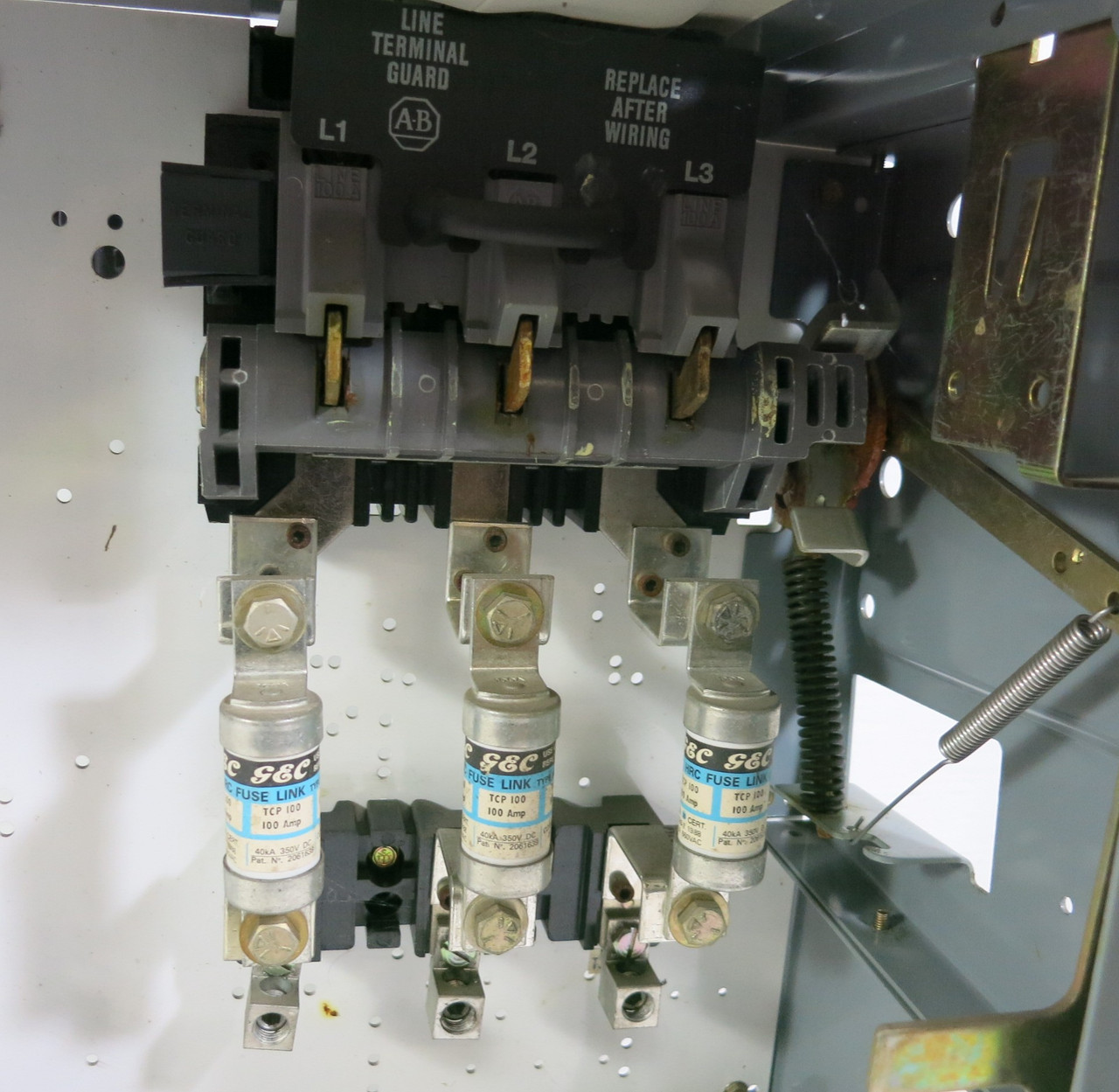 Allen Bradley 2100 Centerline 18" 100 Amp Fusible Feeder MCC Bucket 100A (BJ1074-1)