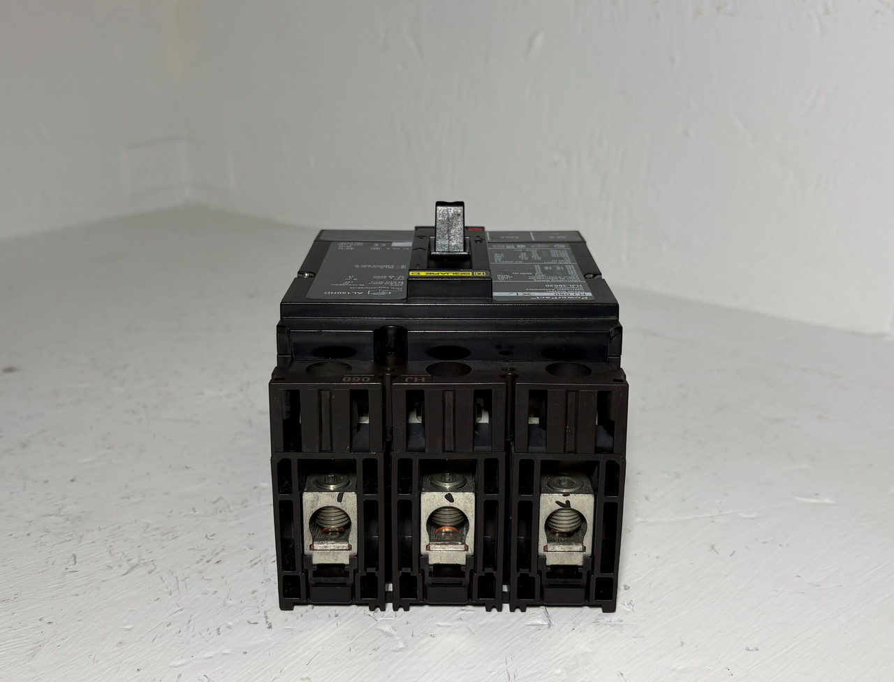 Square D HJL36015 15A PowerPact Circuit Breaker HJ 060 600V 3 Pole HJ060 15 Amp (EM5882-1)