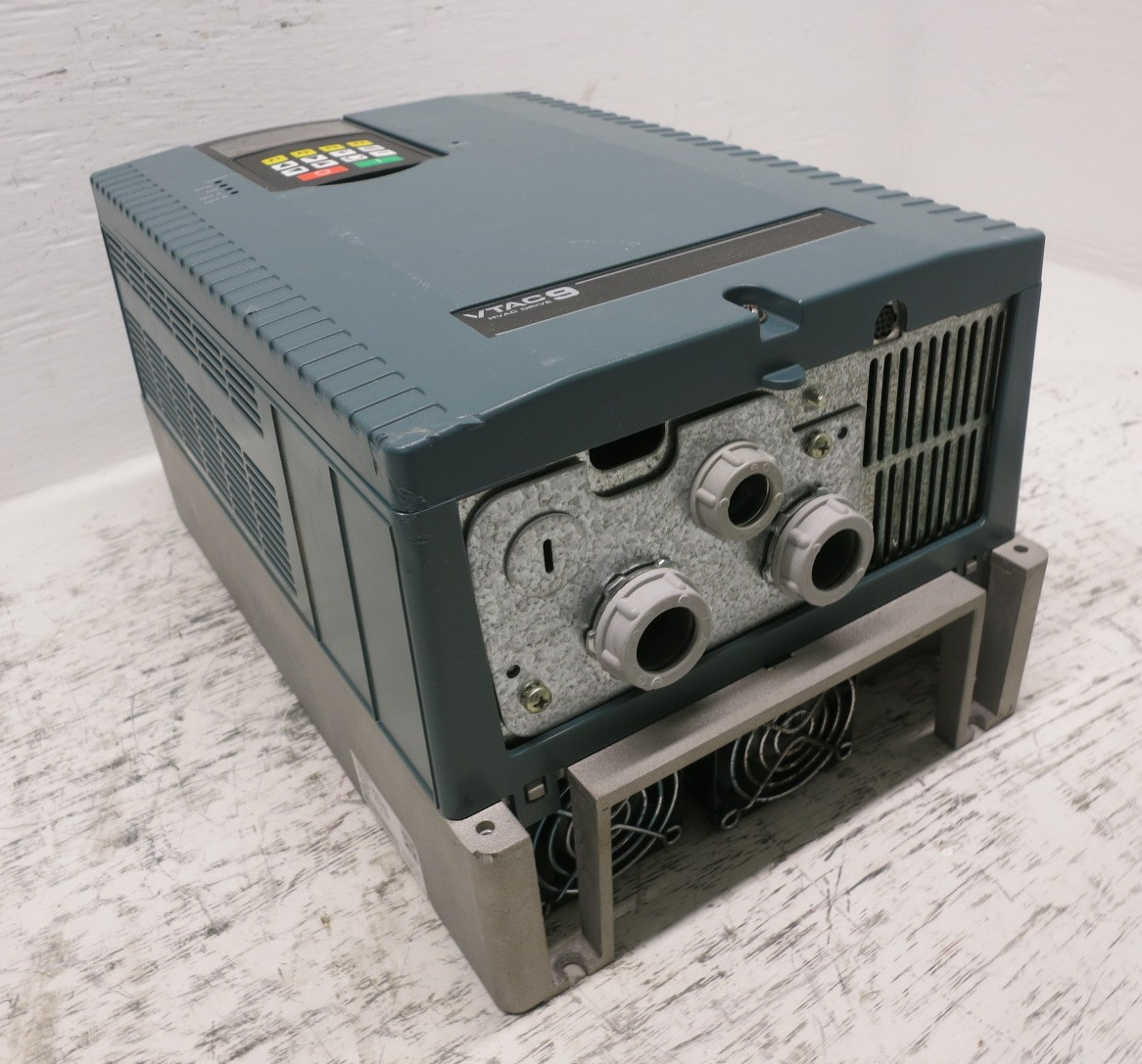 Reliance Electric 6SP401-034CTAN 25 HP VTAC9 AC VS Drive 480V VFD 480 VAC VTAC-9 (DW8052-1)