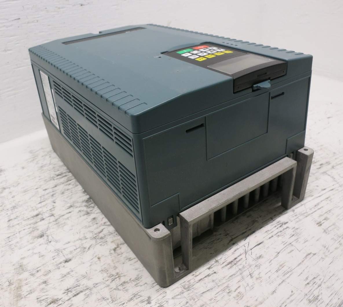 Reliance Electric 6SP401-034CTAN 25 HP VTAC9 AC VS Drive 480V VFD 480 VAC VTAC-9 (DW8052-1)