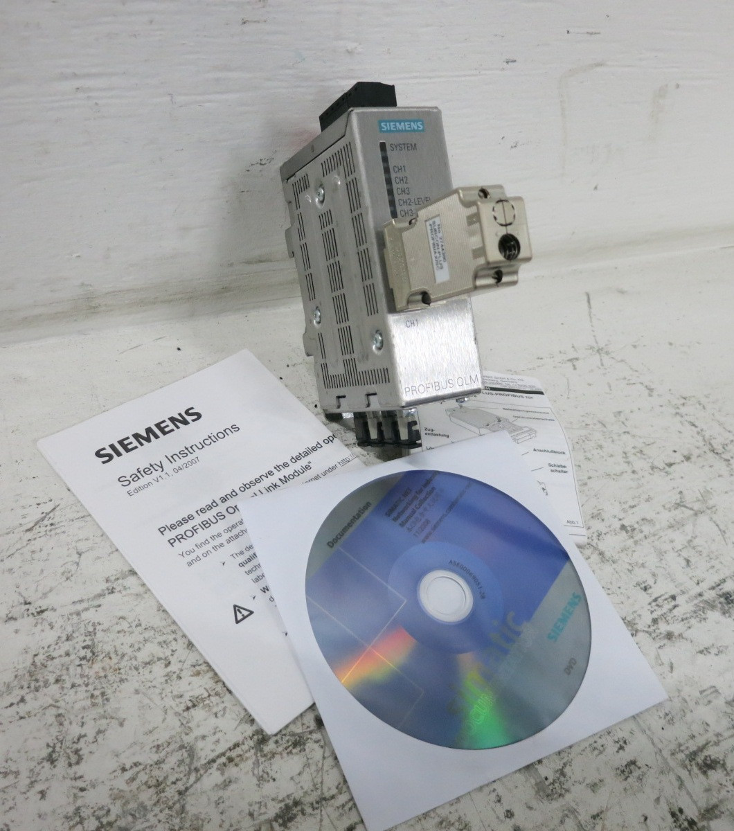 Image of NEW Siemens 6GK1503-3CB00 Simatic Net Profibus OLM/G12 Optical Link Module