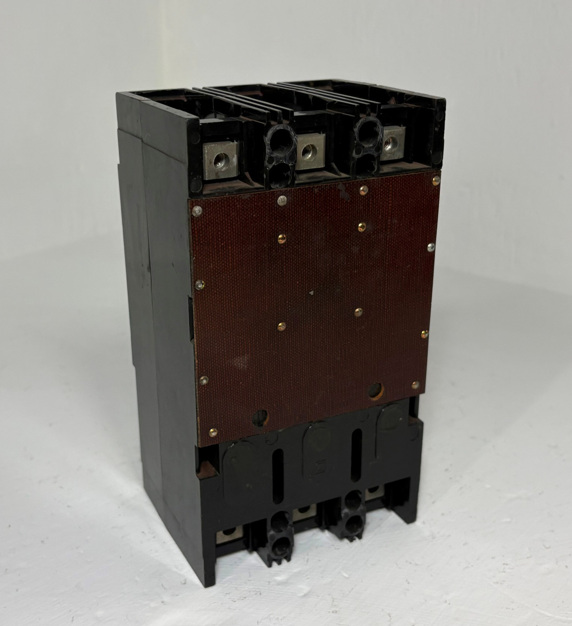 Square D KAL3622525M 225A Circuit Breaker Black 480/600V Type KA 3 Pole 225 Amp (EM5890-1)